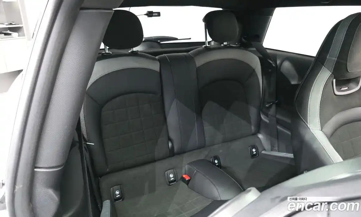 Mini Cooper 2024 2.0 Автомат в Москве № 214048, фото 7