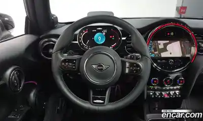 Mini Cooper 2024 2.0 Автомат в Москве № 214048, миниатюра 9