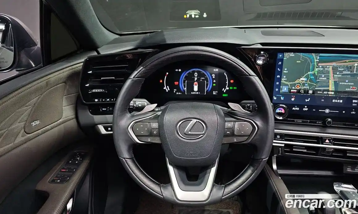 Lexus RX 2023 2.5 Автомат в Москве № 214650, фото 13