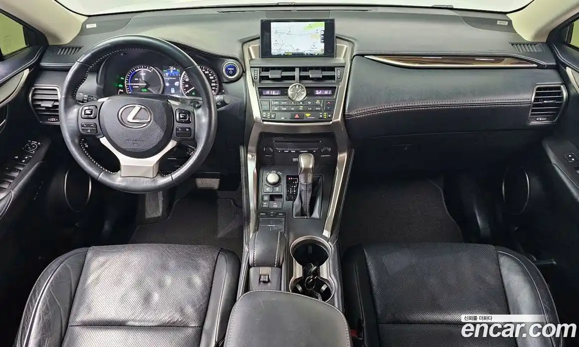 Lexus NX 2015 2.5 Автомат в Москве № 214679, фото 16