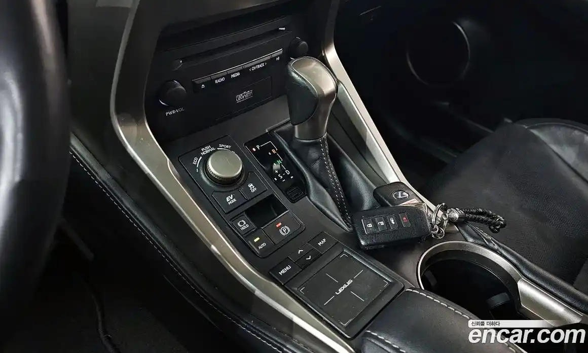 Lexus NX 2015 2.5 Автомат в Москве № 214679, фото 17