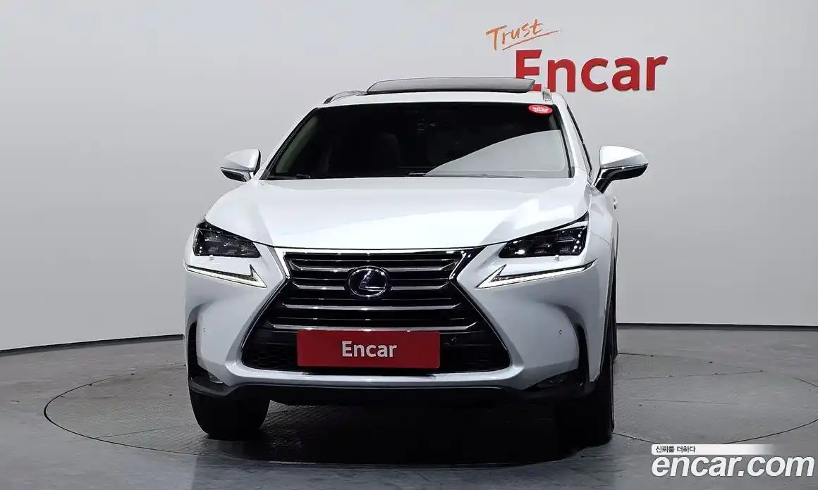 Lexus NX 2015 2.5 Автомат в Москве № 214679, фото 10