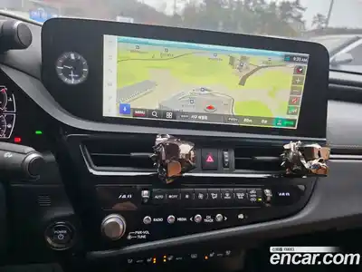 Lexus ES 2024 2.5 Автомат в Москве № 214799, миниатюра 12