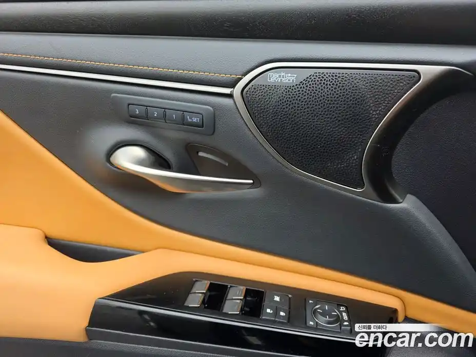 Lexus ES 2024 2.5 Автомат в Москве № 214799, фото 16