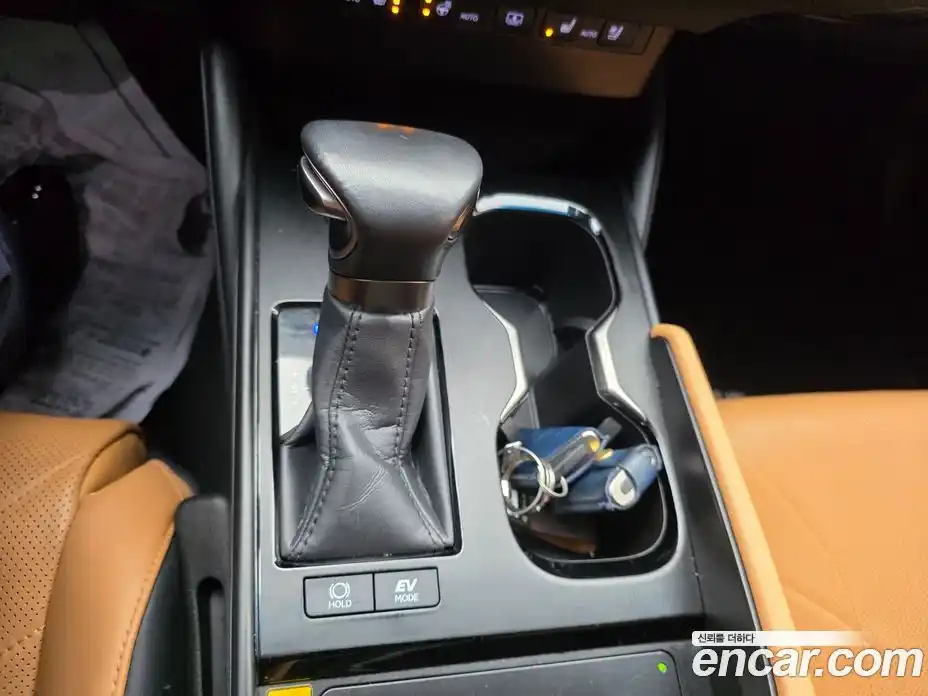 Lexus ES 2024 2.5 Автомат в Москве № 214799, фото 9