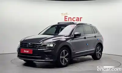 Volkswagen Tiguan 2020 2.0 Автомат в Москве № 215084, миниатюра 4