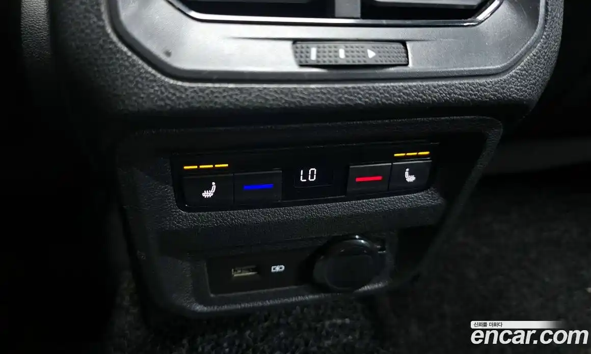 Volkswagen Tiguan 2020 2.0 Автомат в Москве № 215084, фото 7