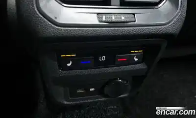 Volkswagen Tiguan 2020 2.0 Автомат в Москве № 215084, миниатюра 7