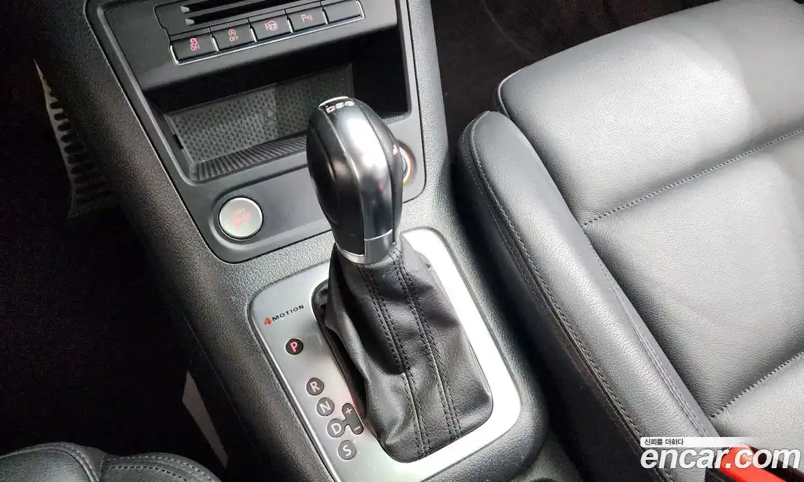 Volkswagen Tiguan 2013 2.0 Автомат в Москве № 215252, фото 12