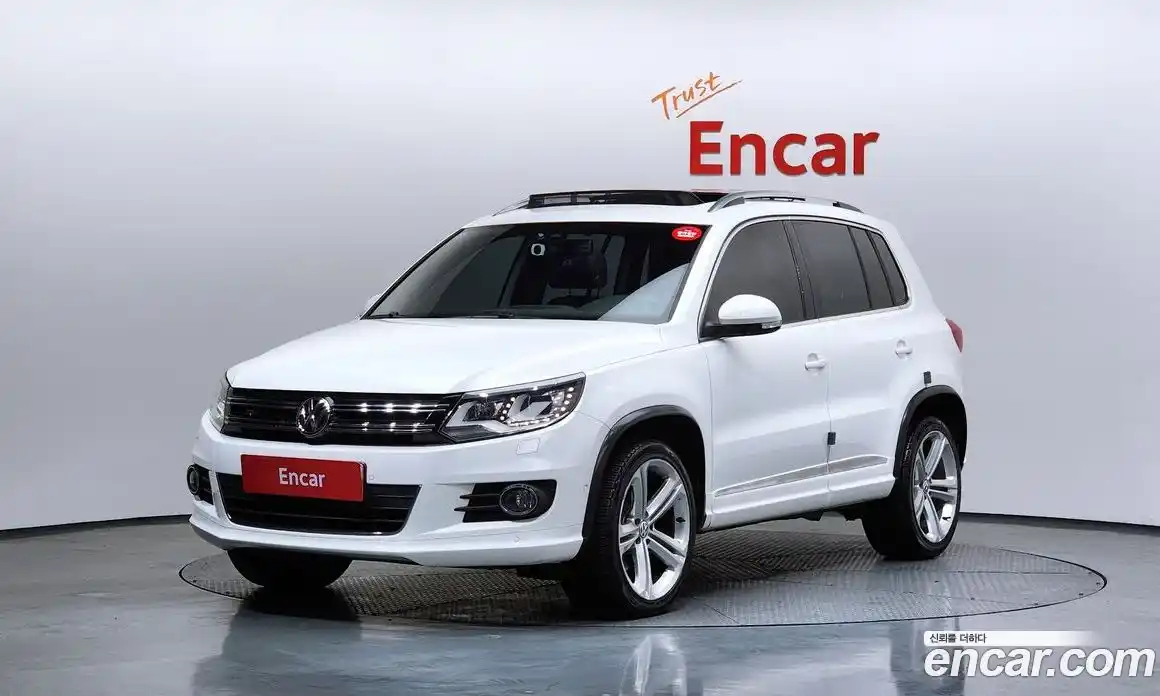 Volkswagen Tiguan 2013 2.0 Автомат в Москве № 215252, фото 14