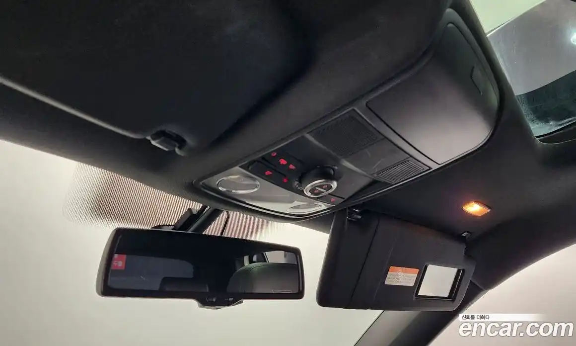 Volkswagen Tiguan 2013 2.0 Автомат в Москве № 215252, фото 15