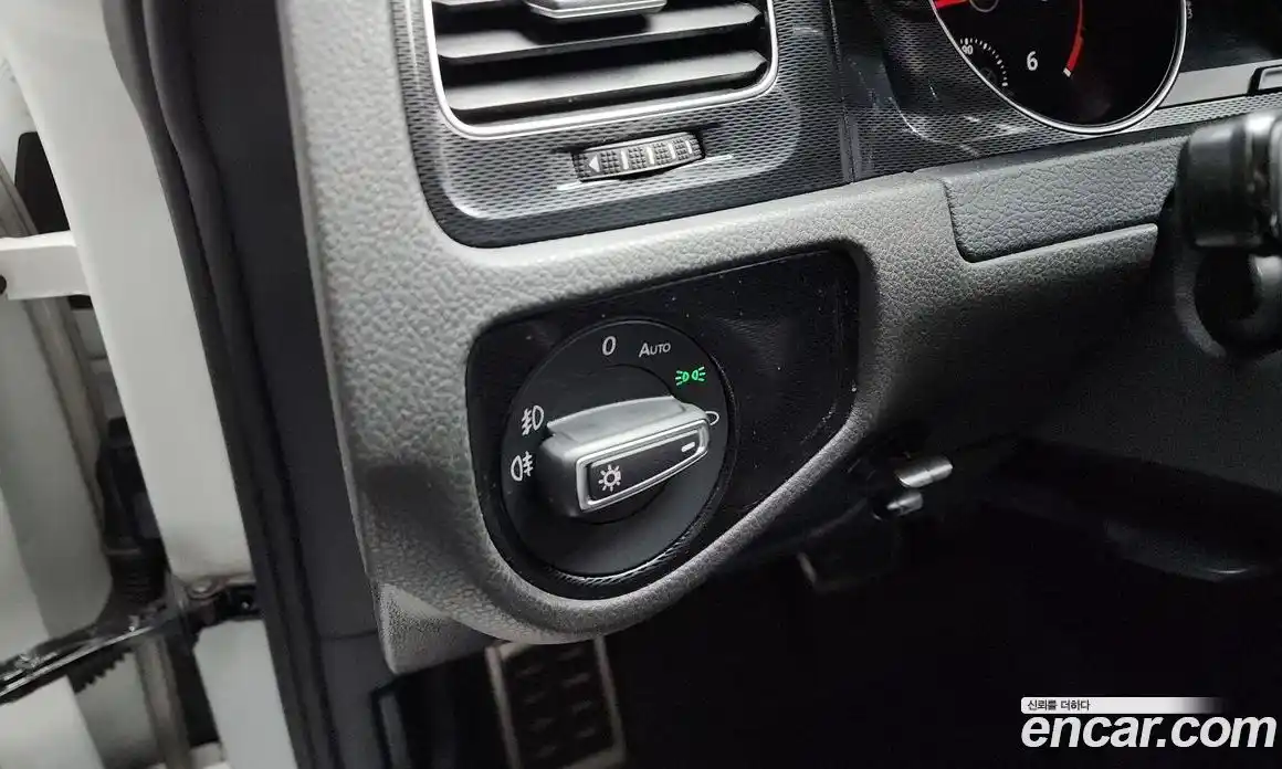 Volkswagen Golf 2015 2.0 Автомат в Москве № 215356, фото 2