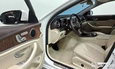 Mercedes-Benz E-Class 2017 1.9 Автомат в Москве № 215752, миниатюра 11