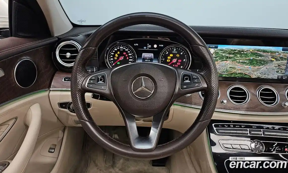 Mercedes-Benz E-Class 2017 1.9 Автомат в Москве № 215752, фото 13