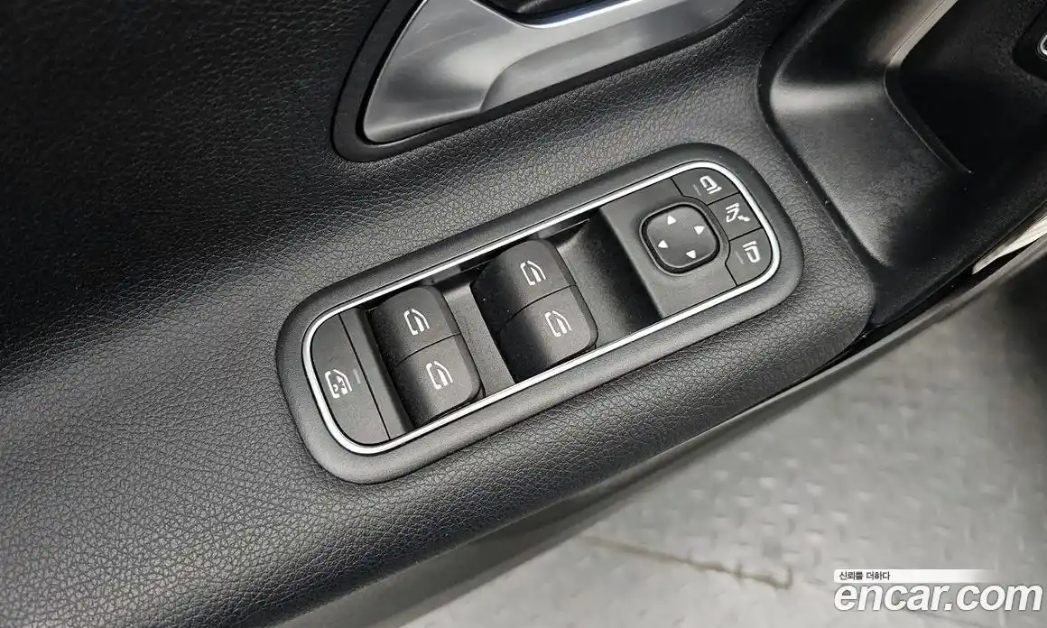 Mercedes-Benz A-Class 2020 2.0 Автомат в Москве № 219652, фото 17