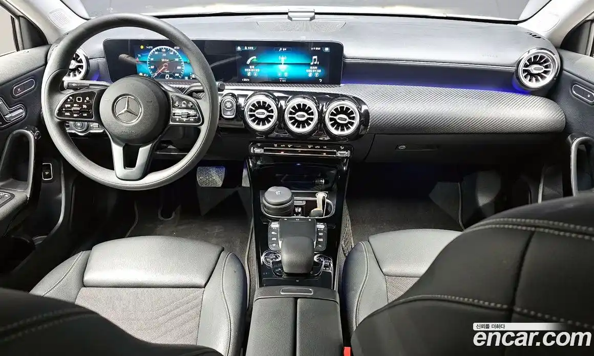 Mercedes-Benz A-Class 2020 2.0 Автомат в Москве № 219652, фото 9