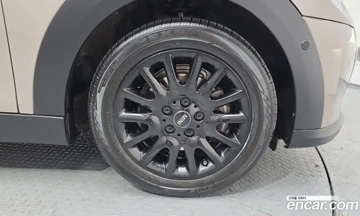 Mini Cooper 2024 1.5 Автомат в Москве № 221669, фото 9