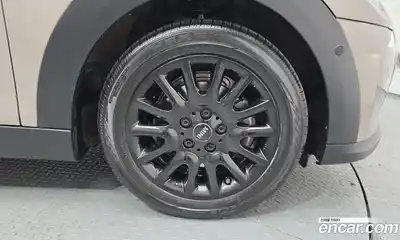 Mini Cooper 2024 1.5 Автомат в Москве № 221669, миниатюра 9