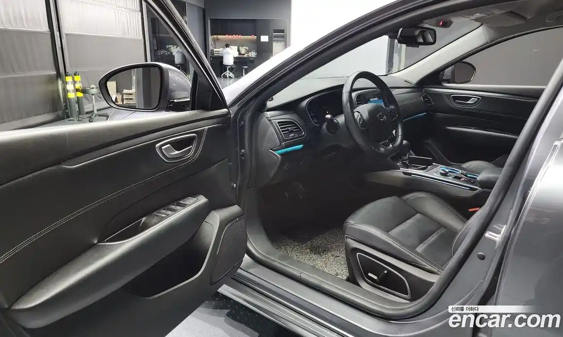 Renault SM6 2023 2.0 Автомат в Москве № 221957, фото 16