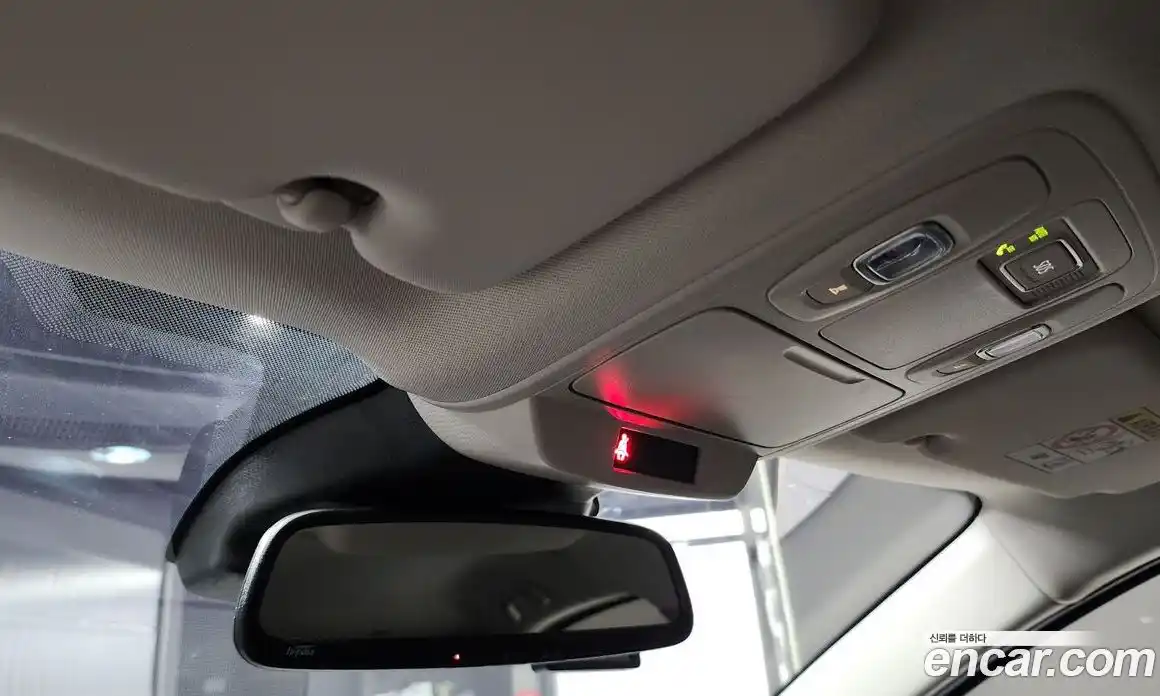 Renault SM6 2023 2.0 Автомат в Москве № 221957, фото 17