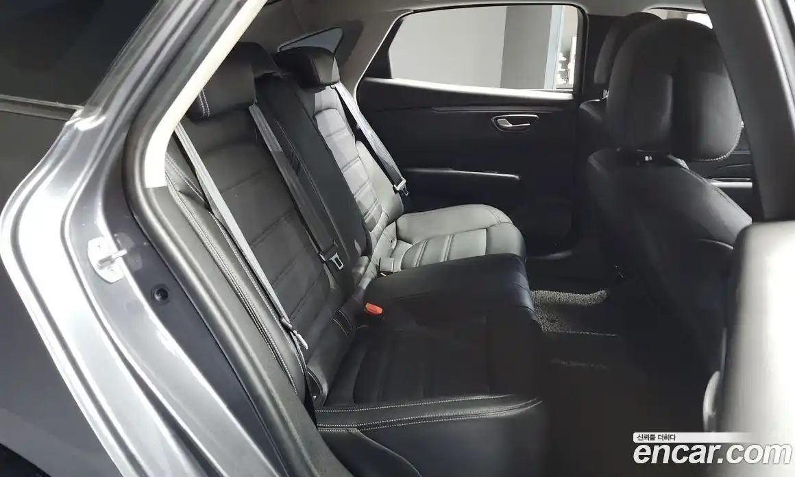 Renault SM6 2023 2.0 Автомат в Москве № 221957, фото 7