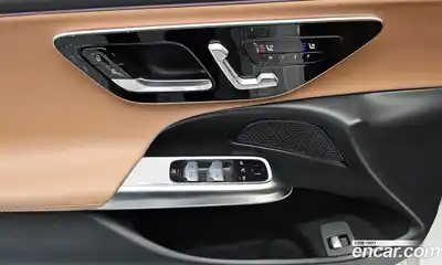 Mercedes-Benz E-Class 2024 2.0 Автомат в Москве № 222431, миниатюра 12