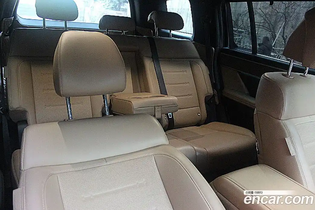 Hyundai Santa Fe 2025 1.6 Автомат в Москве № 226073, фото 14