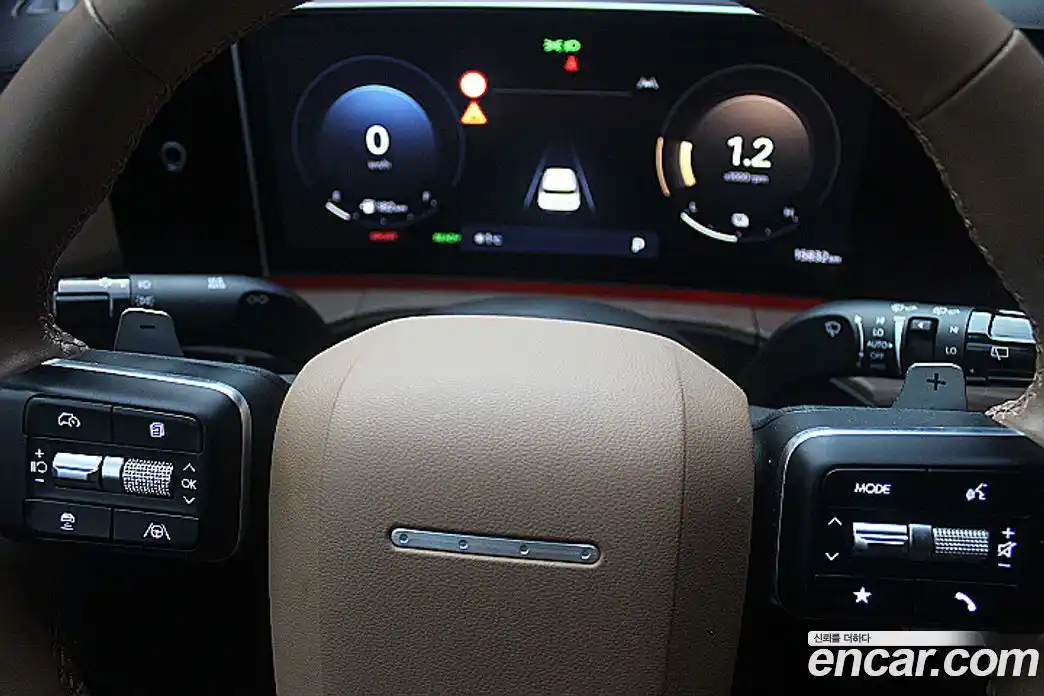 Hyundai Santa Fe 2025 1.6 Автомат в Москве № 226073, фото 17