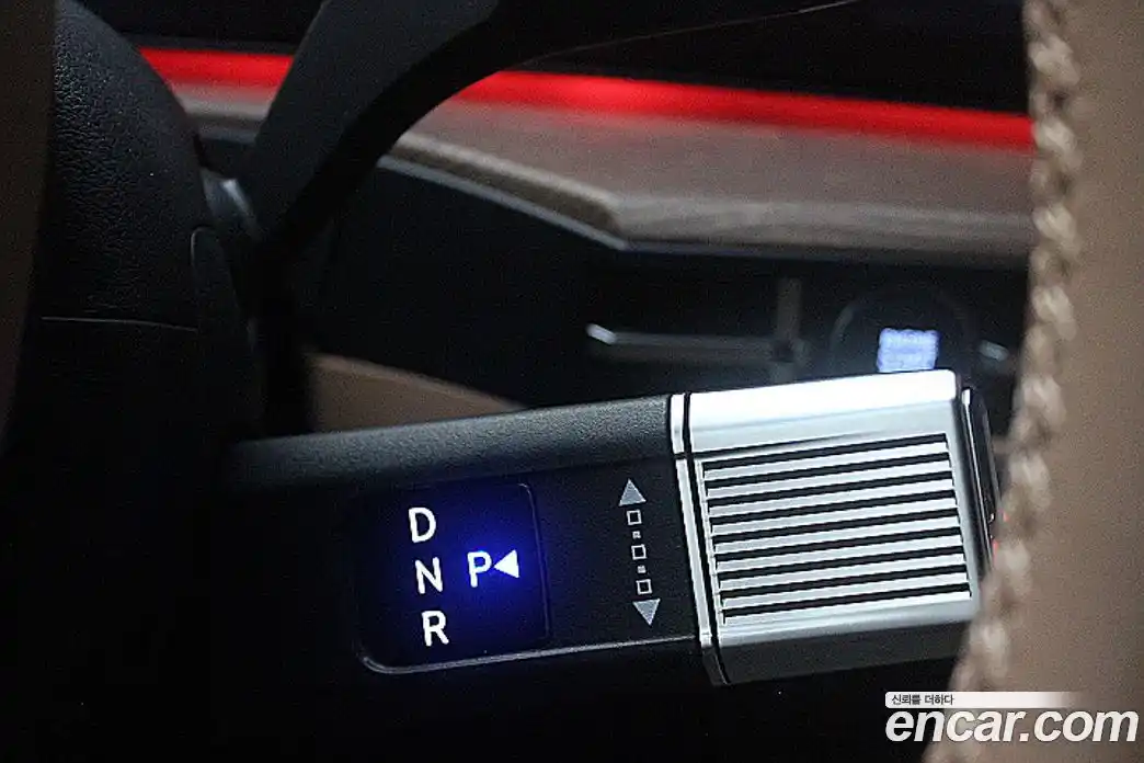 Hyundai Santa Fe 2025 1.6 Автомат в Москве № 226073, фото 9