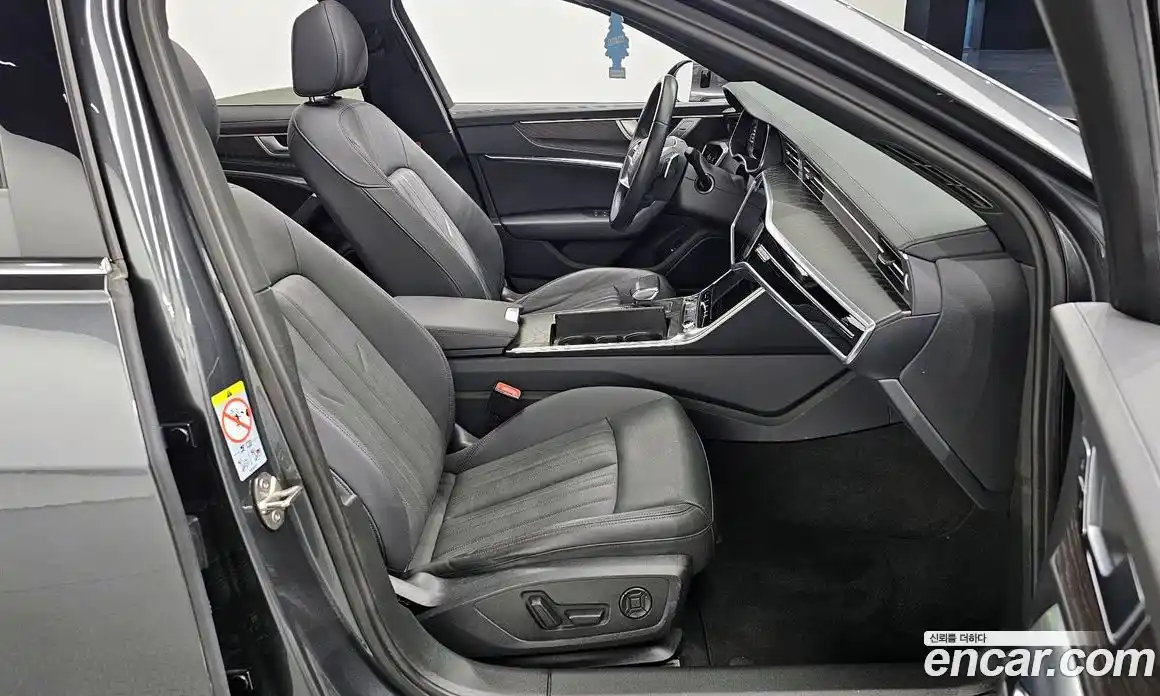 Audi A6 2023 2.0 Автомат в Москве № 230038, фото 15