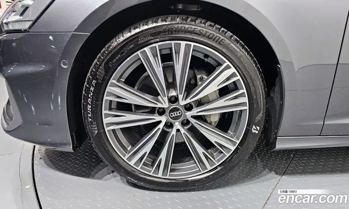 Audi A6 2023 2.0 Автомат в Москве № 230038, фото 18