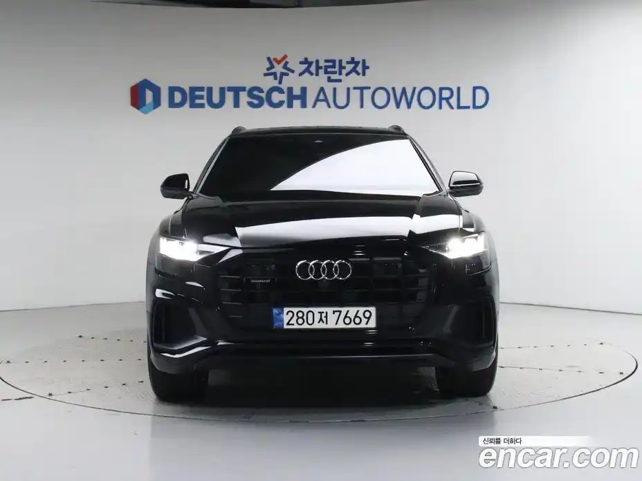 Audi Q8 2023 3.0 Автомат в Москве № 230304, фото 3