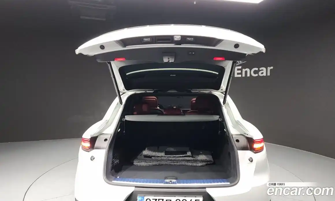 Porsche Cayenne 2023 3.0 Автомат в Москве № 230926, фото 19