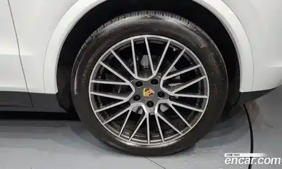 Porsche Cayenne 2023 3.0 Автомат в Москве № 230926, миниатюра 5