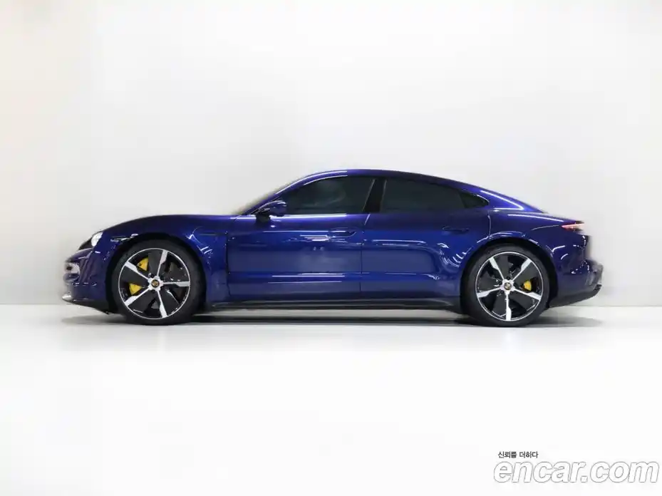 Porsche Taycan 2021 0.1 Автомат в Москве № 231045, фото 1
