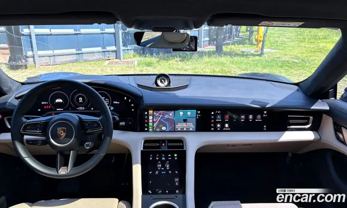 Porsche Taycan 2021 0.1 Автомат в Москве № 231045, фото 11