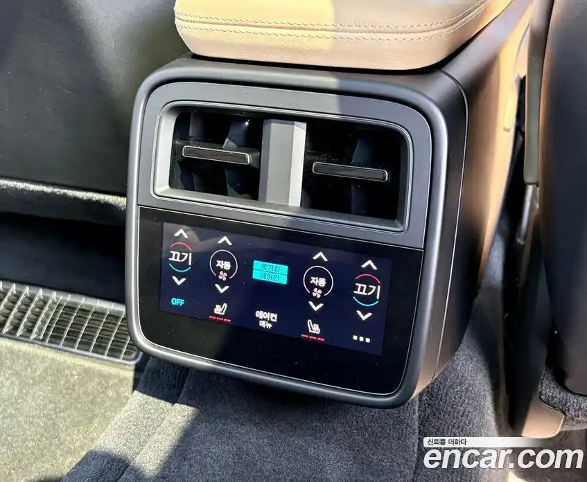 Porsche Taycan 2021 0.1 Автомат в Москве № 231045, фото 18