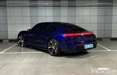 Porsche Taycan 2021 0.1 Автомат в Москве № 231045, миниатюра 4