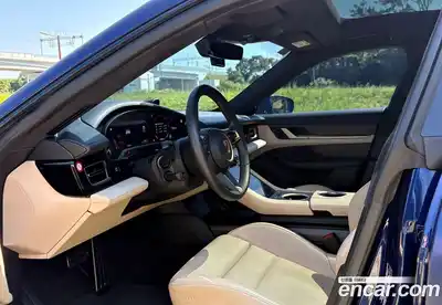 Porsche Taycan 2021 0.1 Автомат в Москве № 231045, миниатюра 7