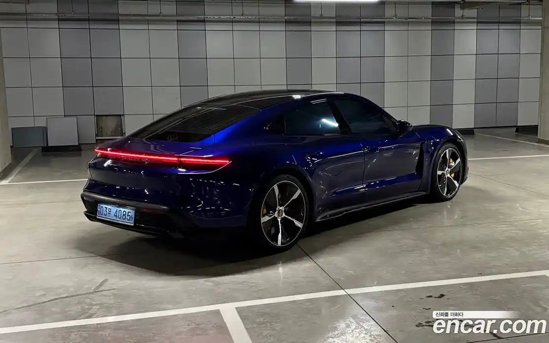 Porsche Taycan 2021 0.1 Автомат в Москве № 231045, фото 8