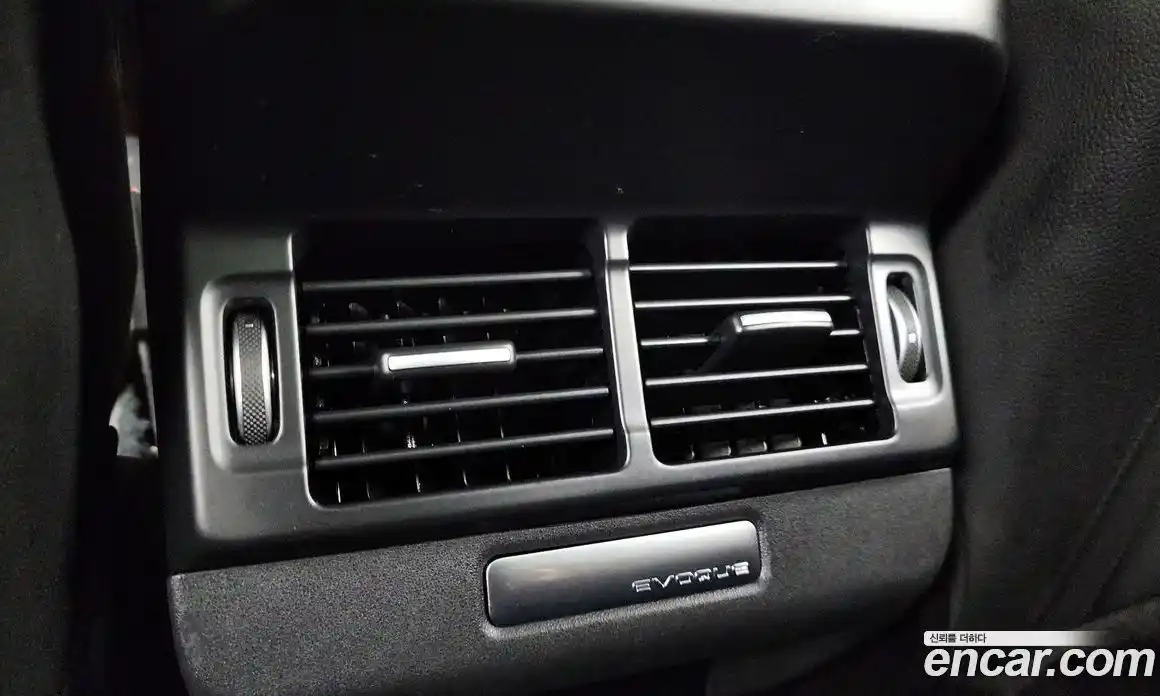 Land Rover Range-Rover Evoque 2022 2.0 Автомат в Москве № 231224, фото 12