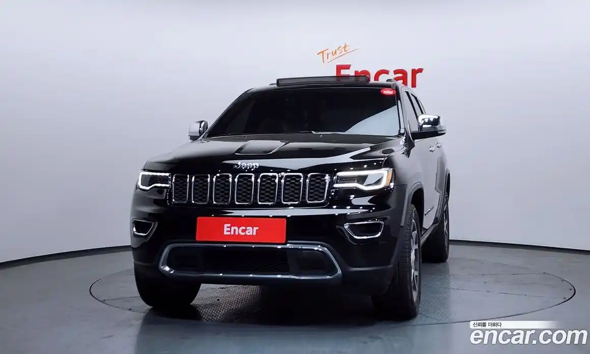 Jeep Cherokee 2019 3.6 Автомат в Москве № 232566, фото 14