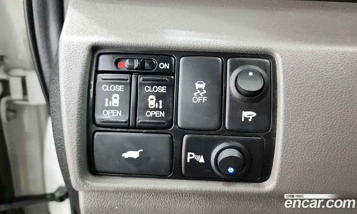 Honda Odyssey 2013 3.5 Автомат в Москве № 232859, фото 16