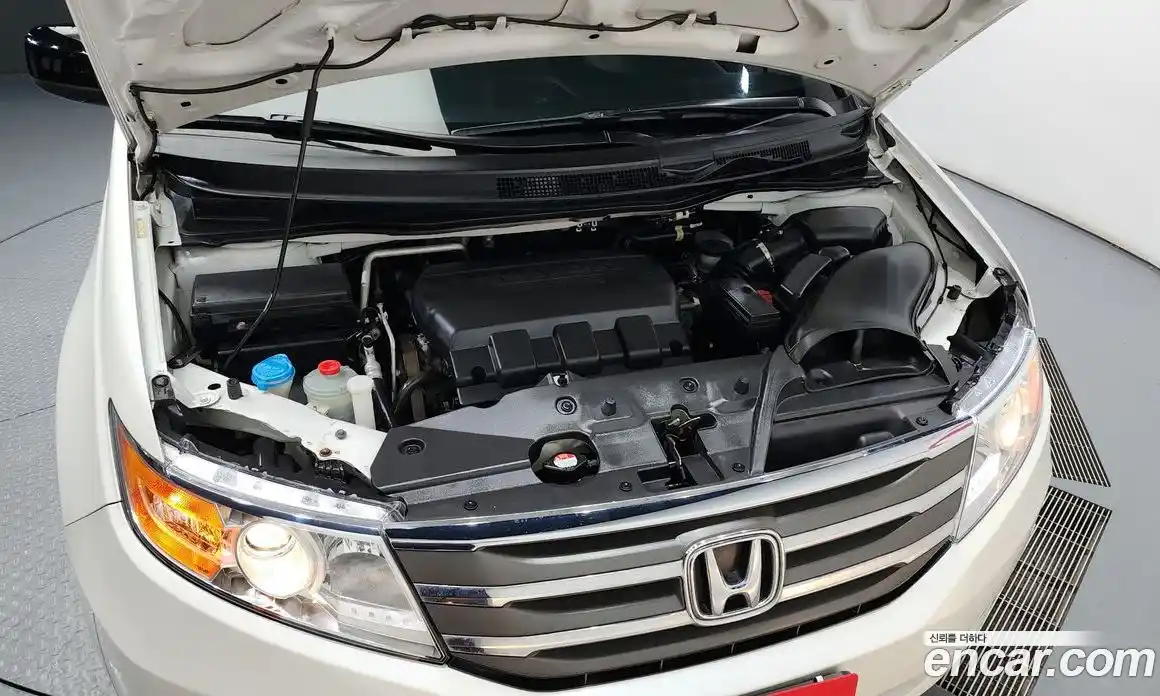 Honda Odyssey 2013 3.5 Автомат в Москве № 232859, фото 6