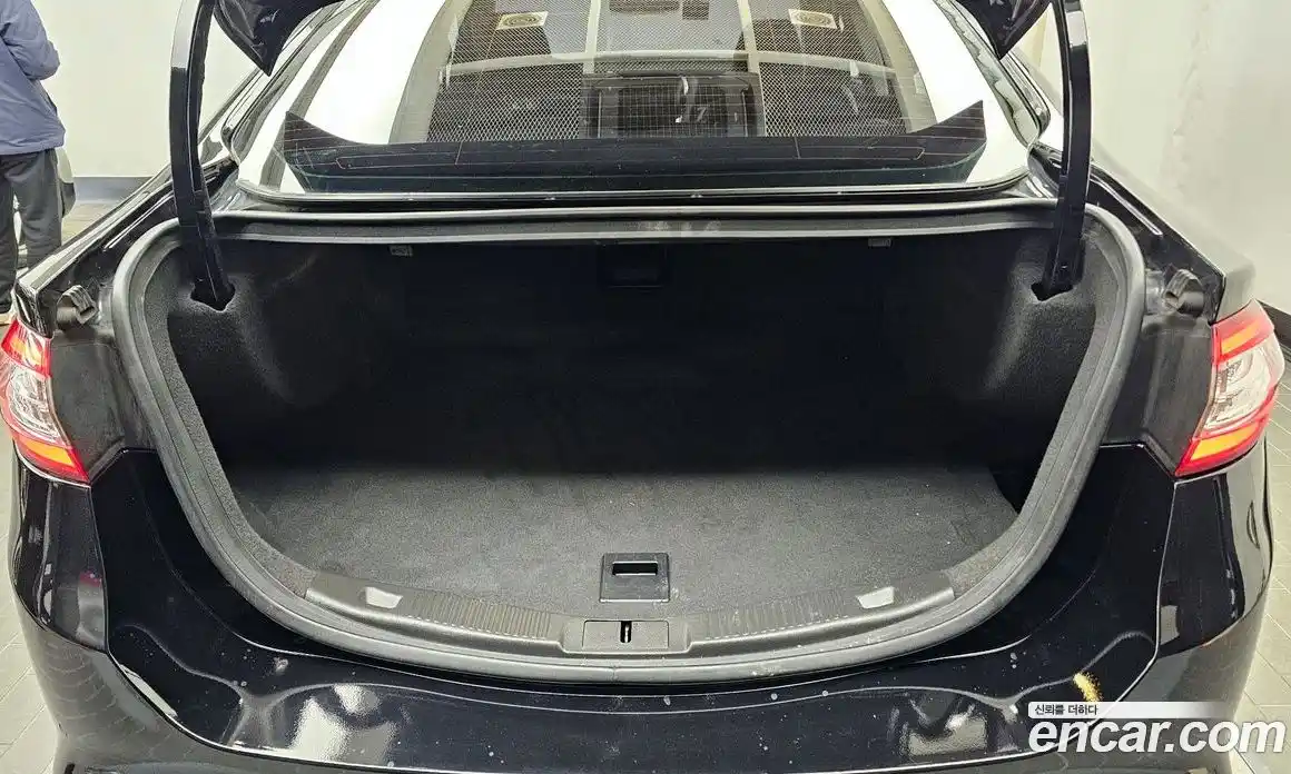 Ford Mondeo 2017 2.0 Автомат в Москве № 233307, фото 20