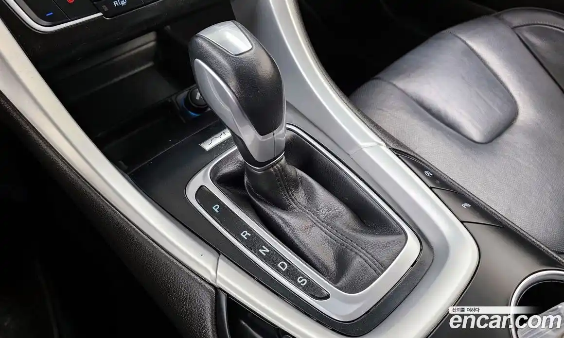 Ford Mondeo 2017 2.0 Автомат в Москве № 233307, фото 9