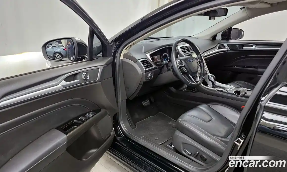 Ford Mondeo 2017 2.0 Автомат в Москве № 233307, фото 10