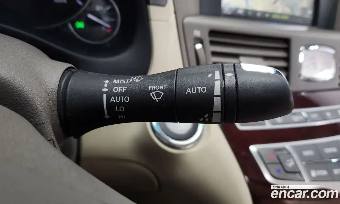 Infiniti Q70 2017 3.7 Автомат в Москве № 245455, фото 18