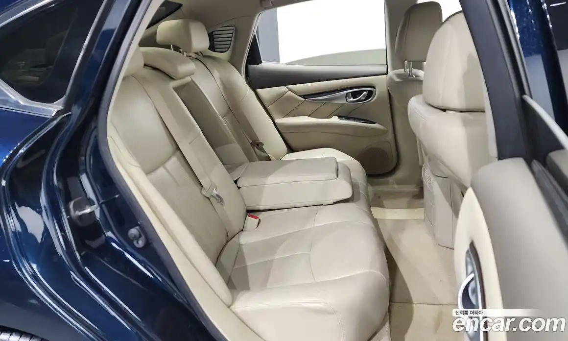 Infiniti Q70 2017 3.7 Автомат в Москве № 245455, фото 20