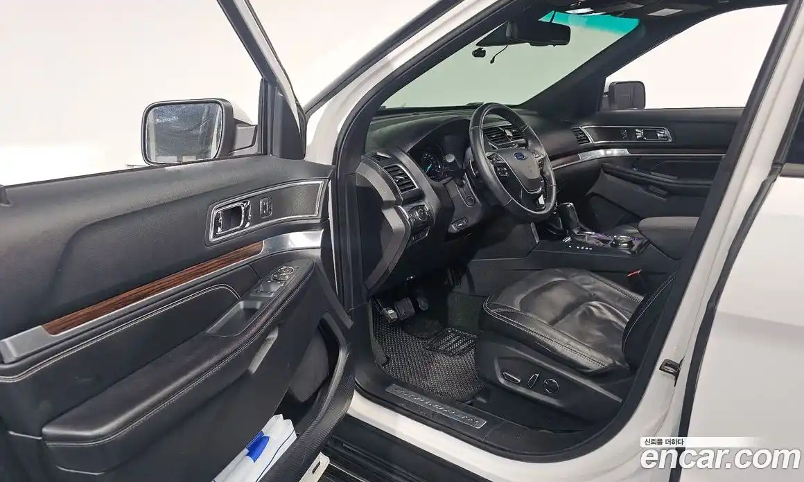 Ford Explorer 2016 3.5 Автомат в Москве № 255585, фото 15